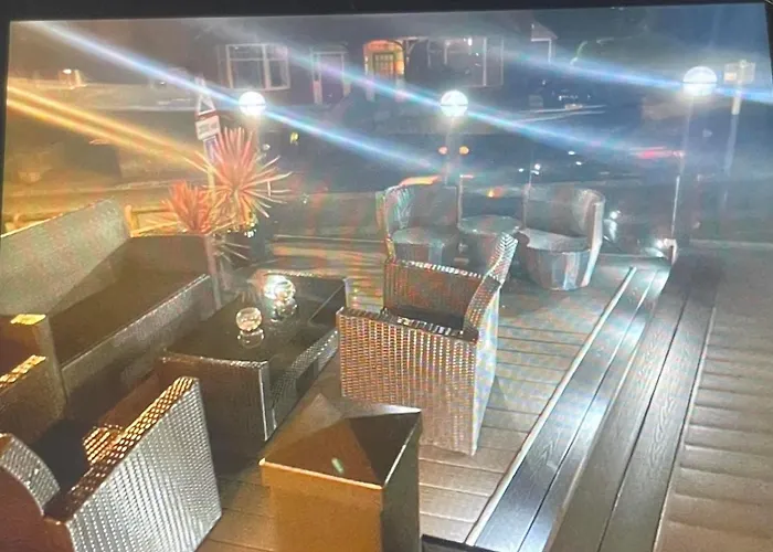 The Wayfarer, Robin Hoods Bay