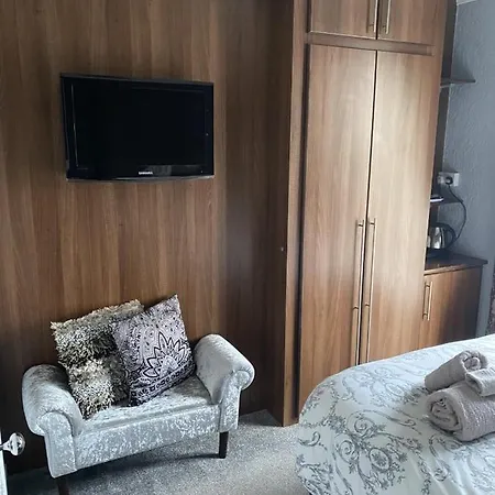 The Wayfarer, Robin Hoods Bay